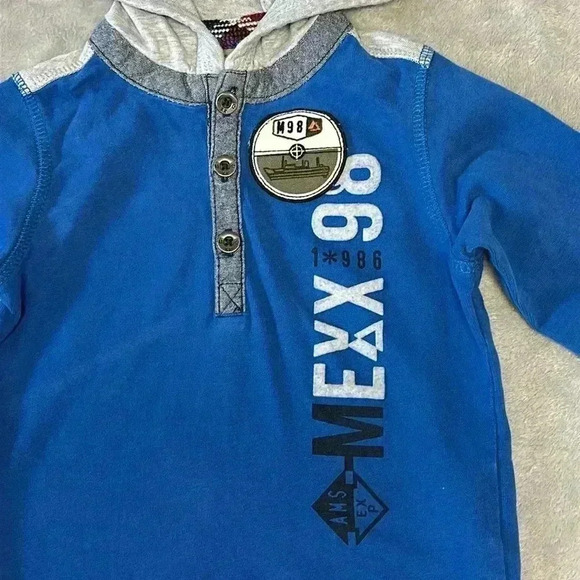 Mexx - long sleeve pullover hooded t-shirt. Size 12-18 months - Picture 2 of 6
